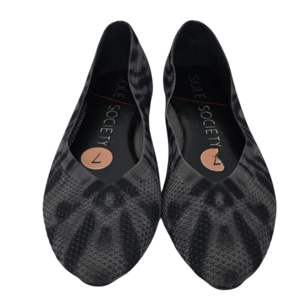 Sole Society Tie Dye Flats size 7M women’s flats shoes black slip on